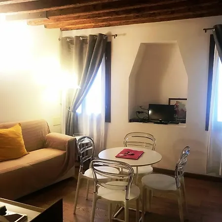 Modern In Gf * Venedig